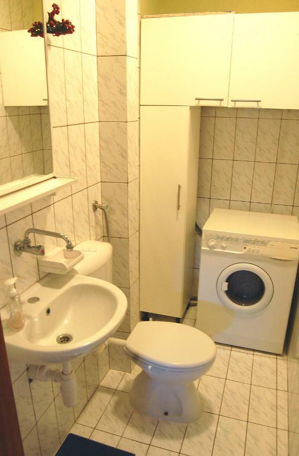 Apartment Toya Слатине Екстер'єр фото